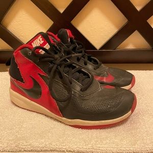 nike team hustle basketball shoes